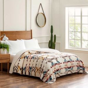 Pendleton Sherpa Fleece King Blanket